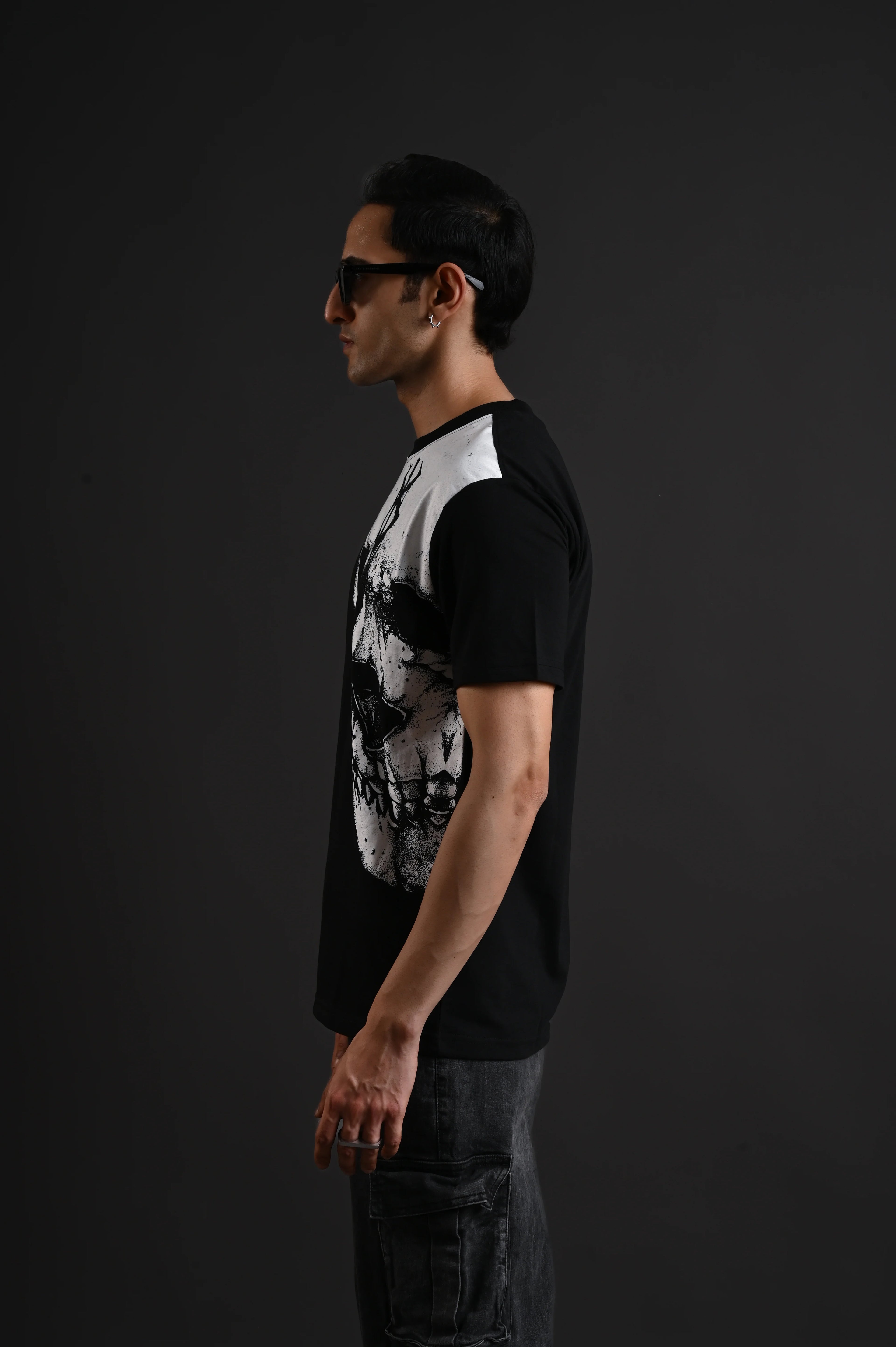 Trust Issue Skull Graphic Black T-Shirt