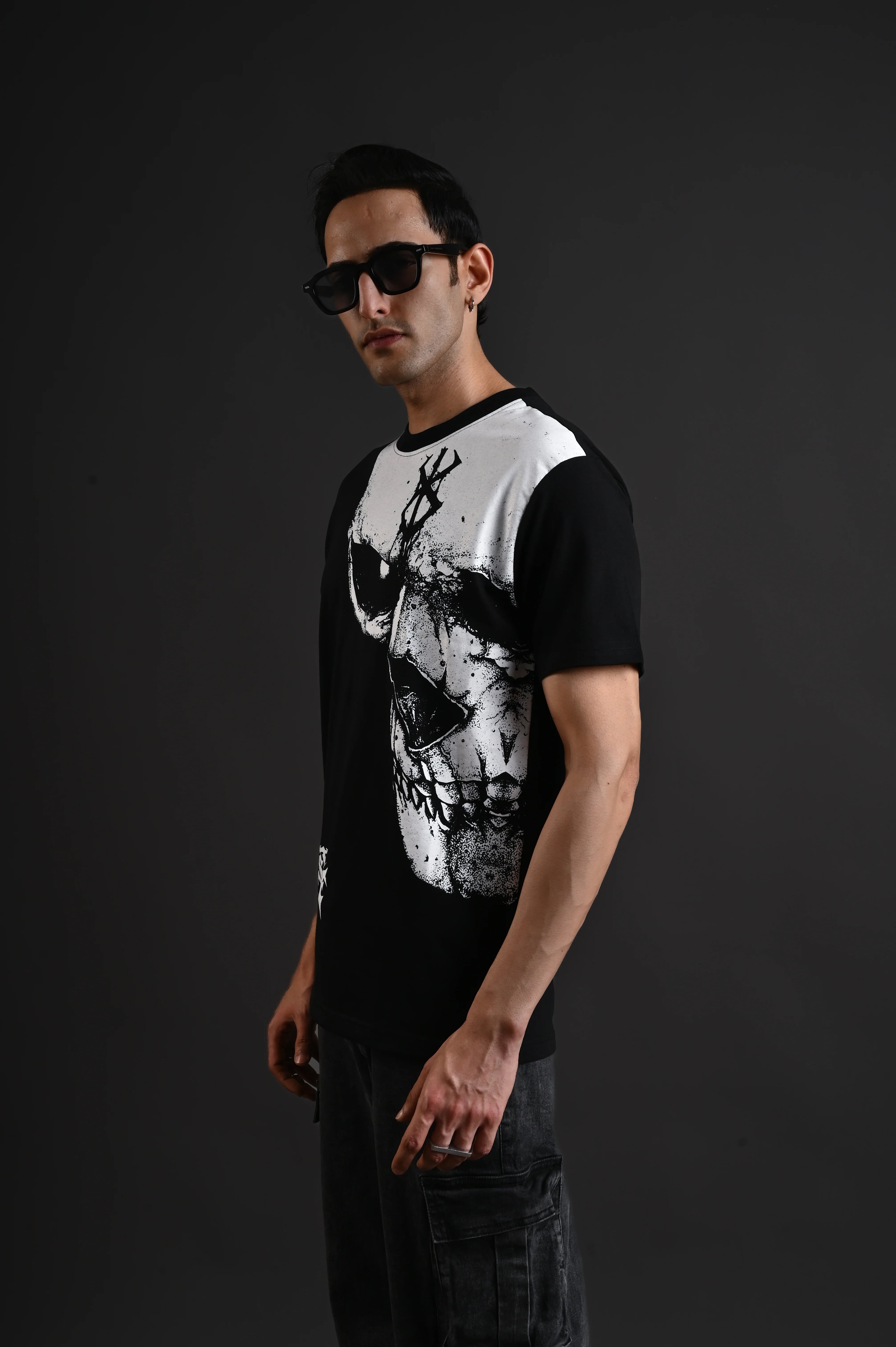 Trust Issue Skull Graphic Black T-Shirt