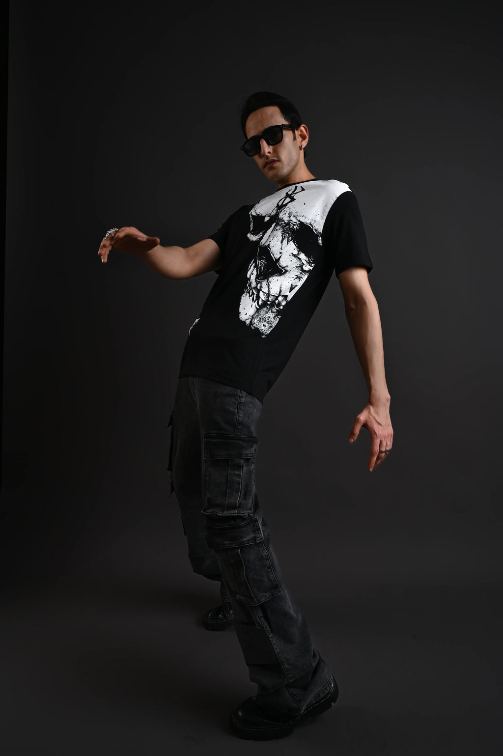 Trust Issue Skull Graphic Black T-Shirt