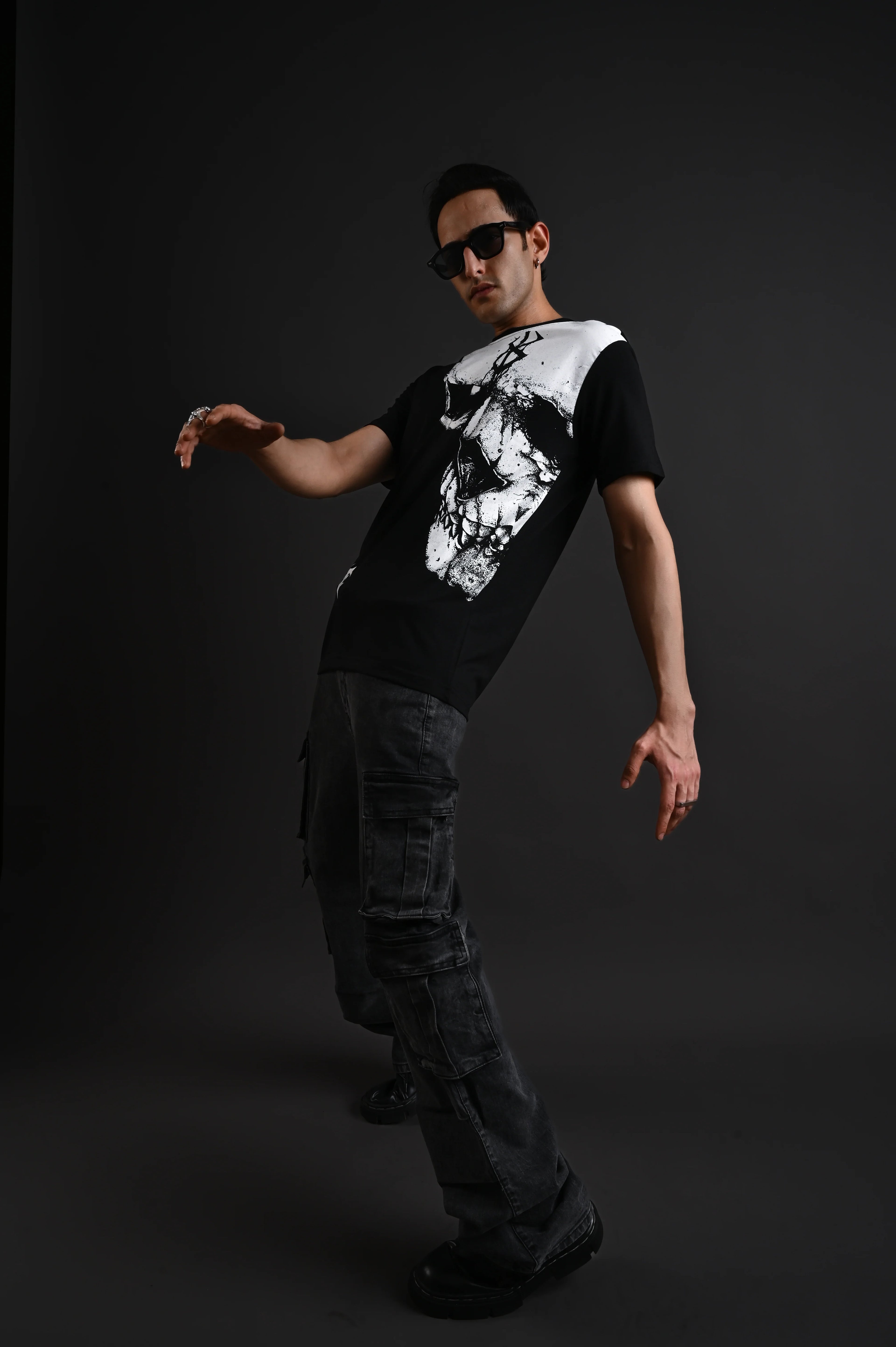 Trust Issue Skull Graphic Black T-Shirt
